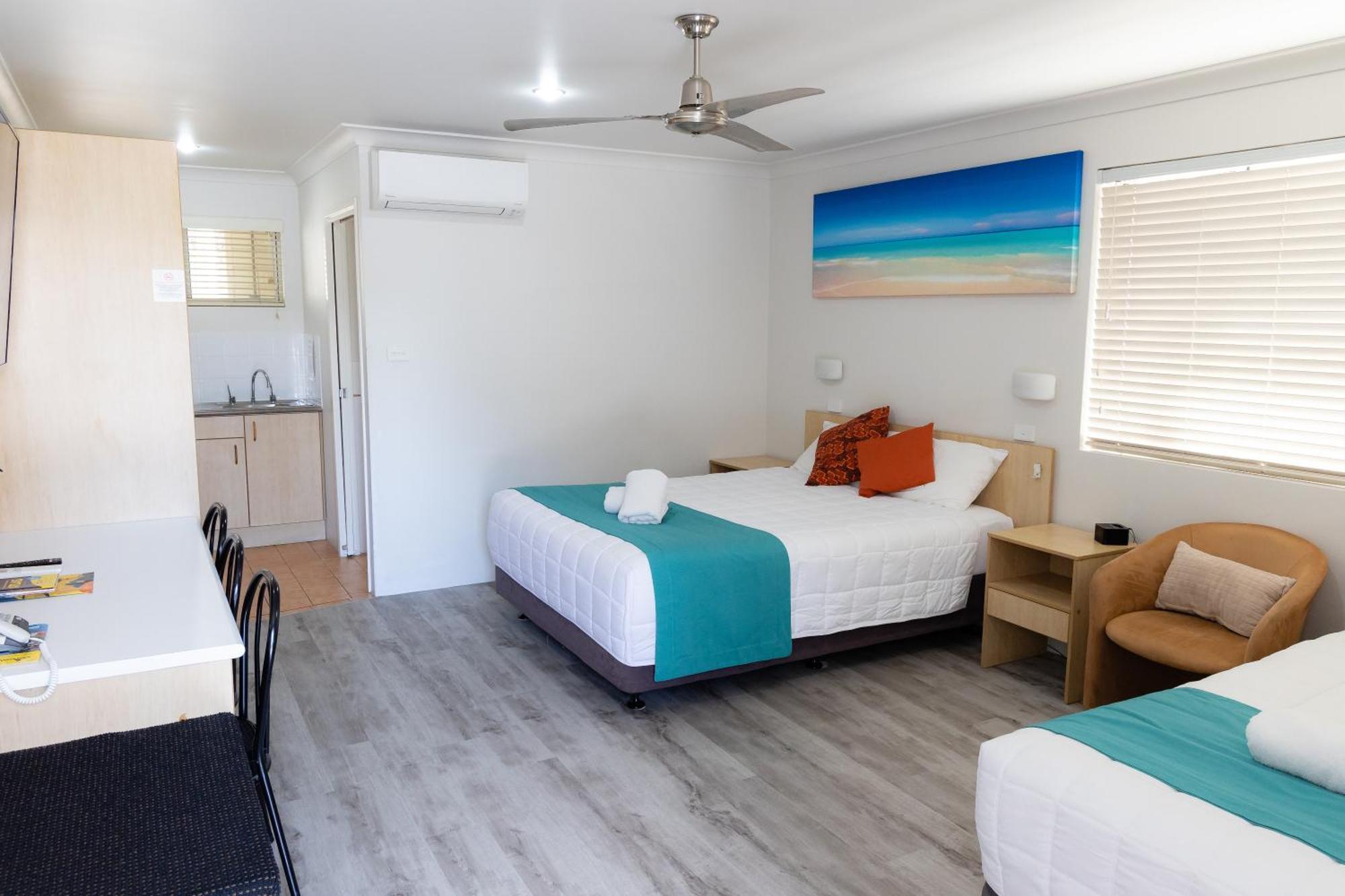 แอสตัน ฮิลล์ มอเตอร์ ลอดจ์ Motel พอร์ตแมคควอรี ภายนอก รูปภาพ