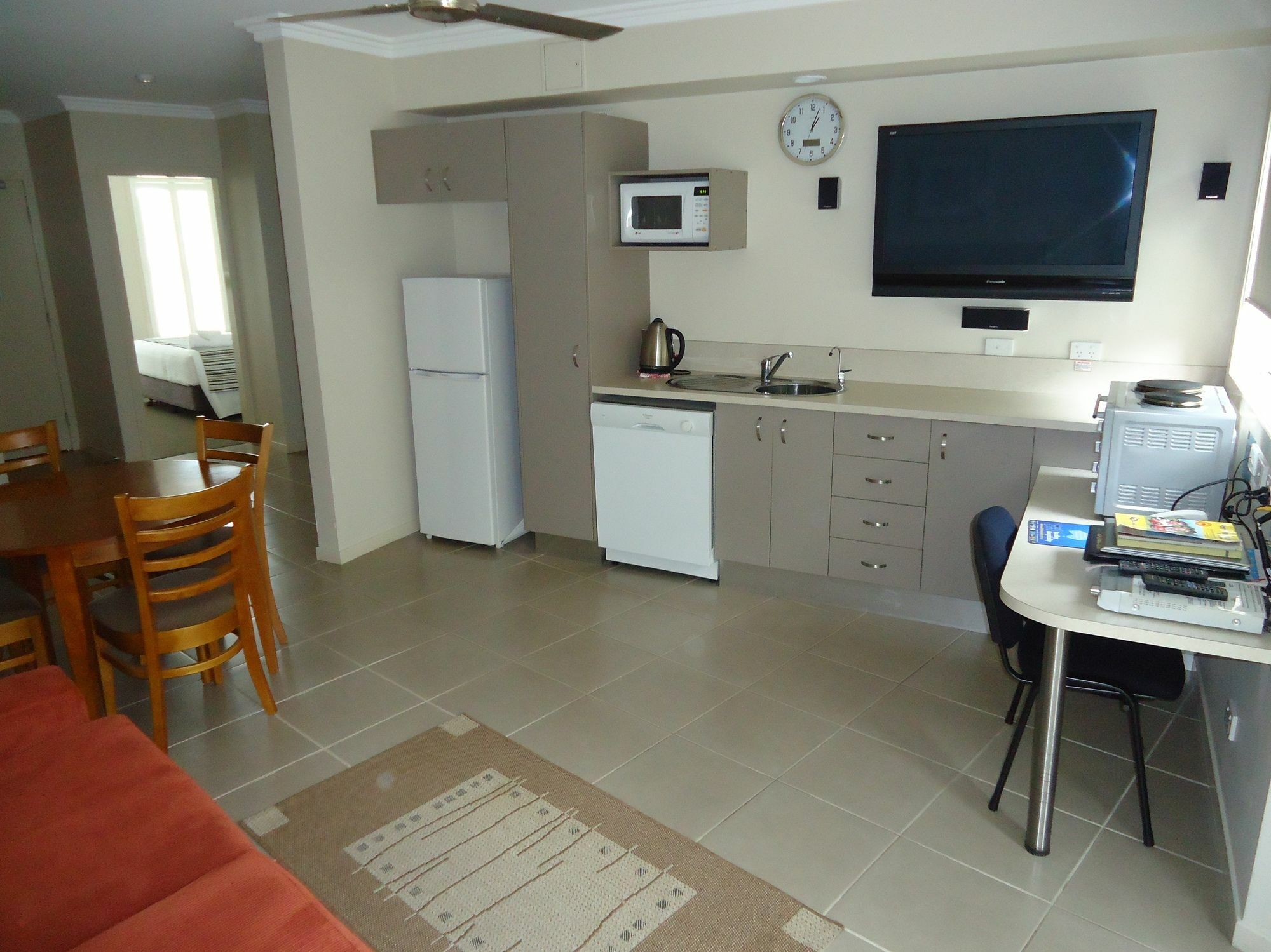 แอสตัน ฮิลล์ มอเตอร์ ลอดจ์ Motel พอร์ตแมคควอรี ภายนอก รูปภาพ